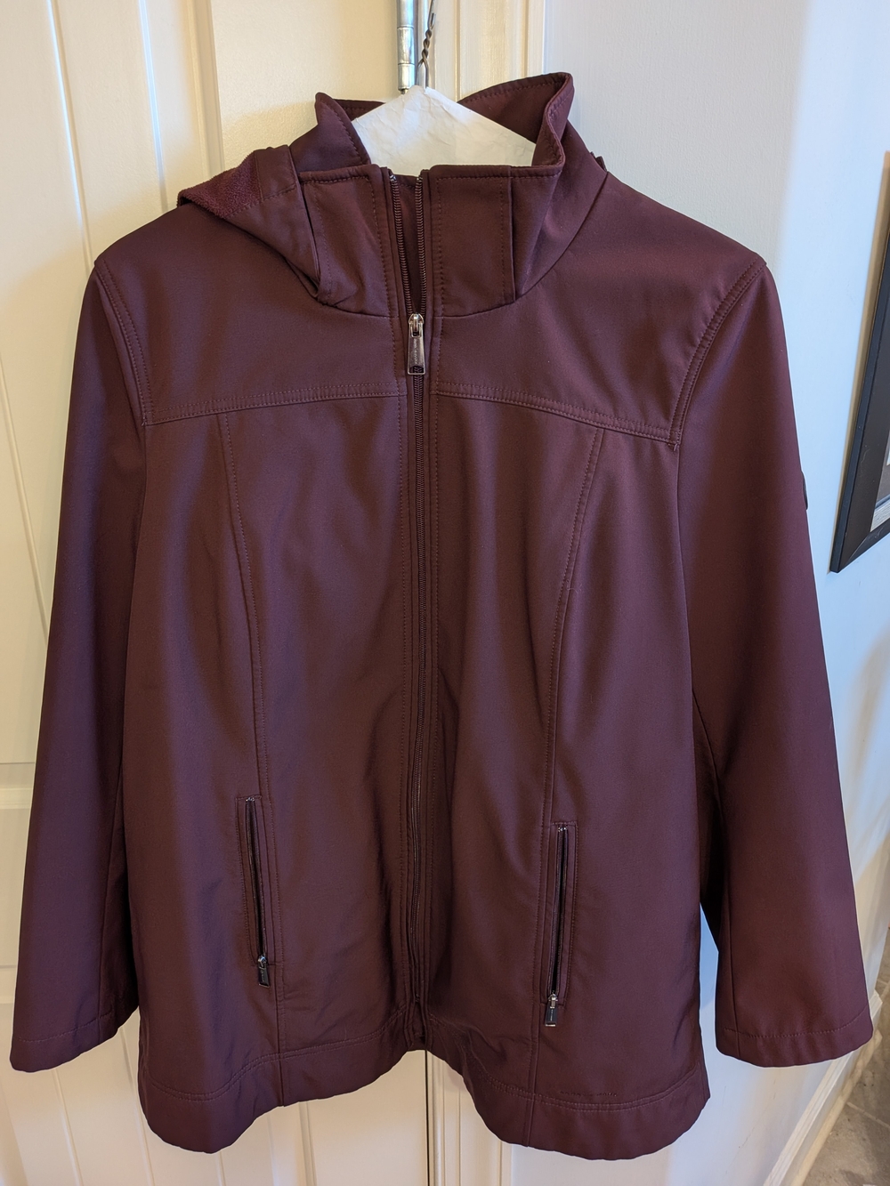 Andrew Marc XLG Burgundy Softshell Jacket Detachable Hood Water Repellent - Picture 10 of 14